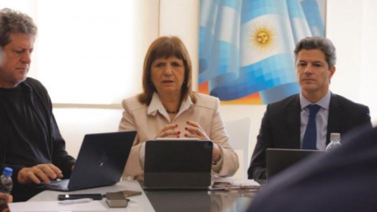 Bullrich sacó a la cancha al equipo: se esperan definiciones por su ministro de Economía