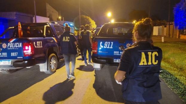 Rosario: En pocos minutos atacaron a tiros dos sedes policiales en la zona sur: un herido