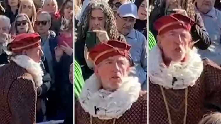 El apoyo del público a Pablo Alarcón con su espectáculo a la gorra