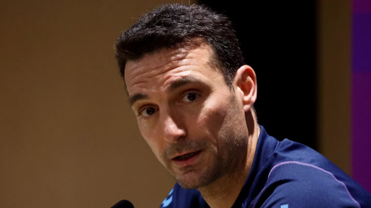 Scaloni sumó un defensor a la lista de la Selección argentina