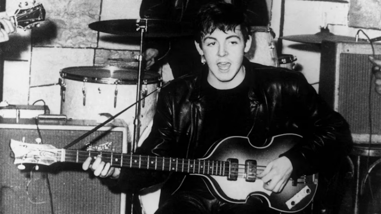 Fanáticos de Paul McCartney pretenden recuperar su histórico bajo Höfner
