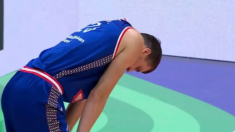 Mundial de básquet: un jugador recibió un codazo, fue operado dos veces y perdió un riñón