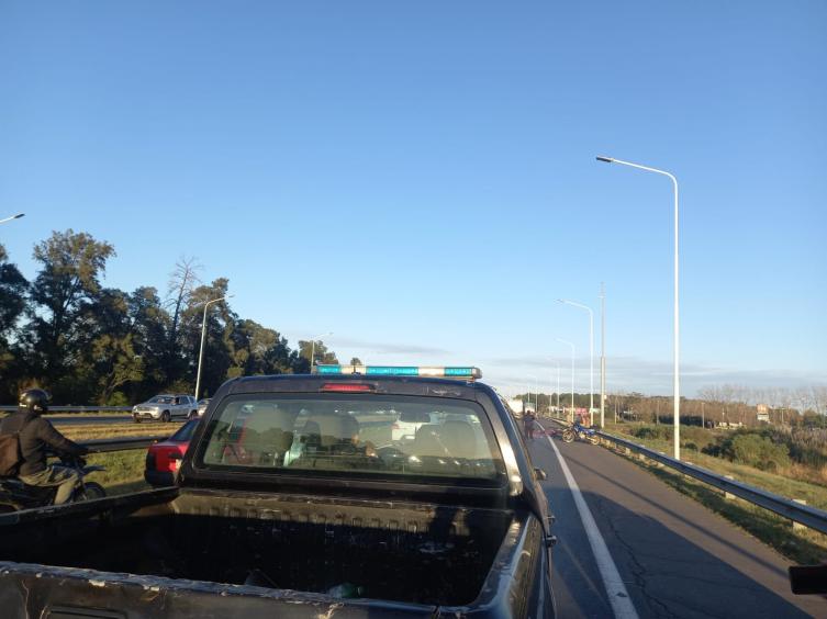 Murió un motociclista en la autopista Rosario-Santa Fe a la altura del predio de Colón