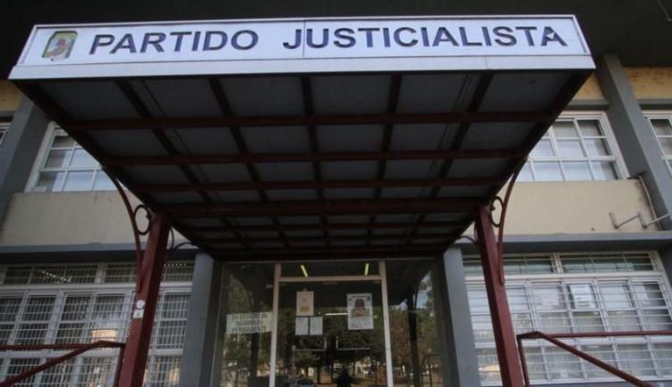 Para el peronismo, la derrota es culpa de definir tarde a sus candidatos