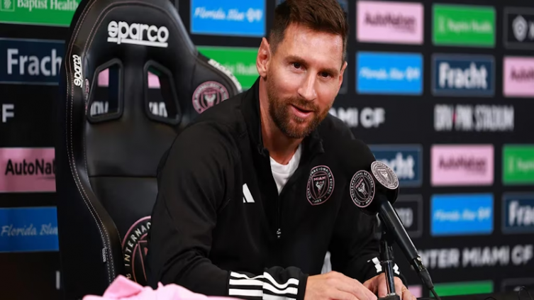 Messi respondió en inglés, recreación de una aplicación de inteligencia artificial 