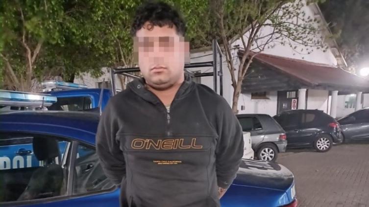 Cayeron los tres sospechosos del crimen del inspector César Carmona frente a la AIC