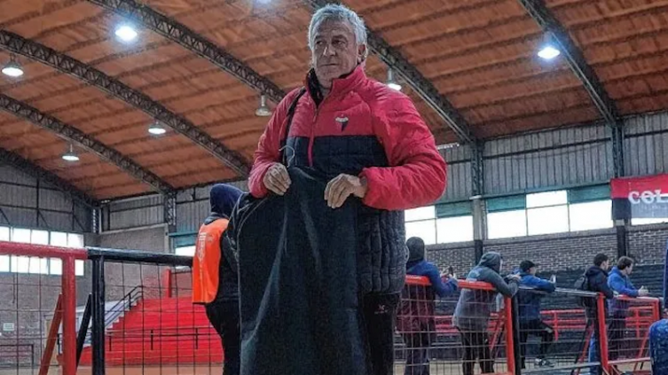 Gorosito muy crítico en Colón tras la caída ante Instituto