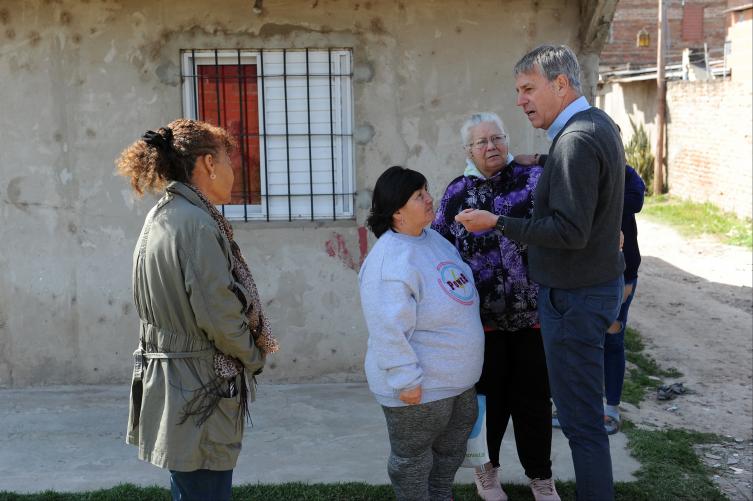 Jatón supervisó trabajos viales en Scarafía y Juventud del Norte