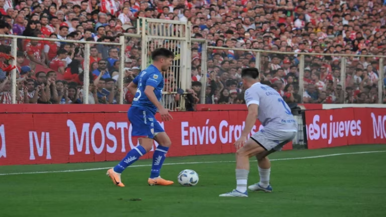 Unión se quedó corto, empató y sin goles ante Godoy Cruz