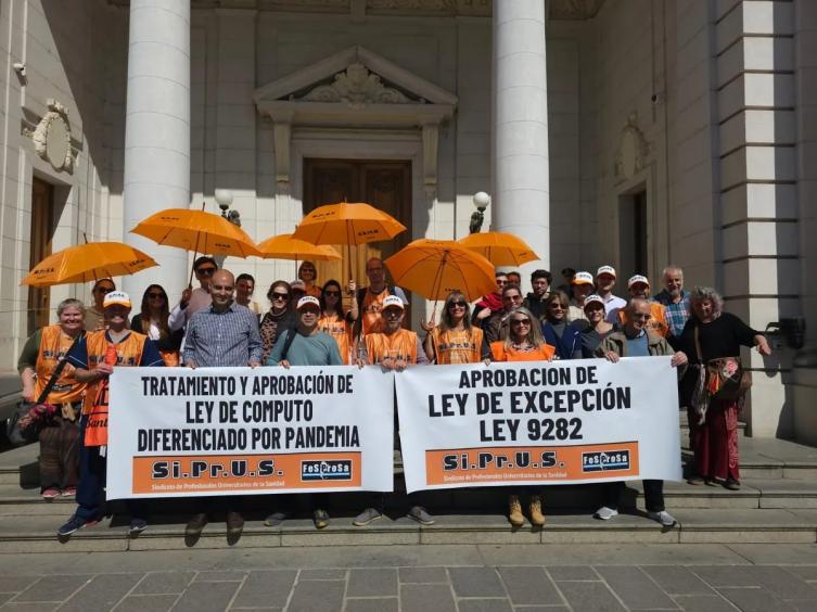 La Cámara de Senadores aprobó el pase a planta de 700 profesionales de la salud 