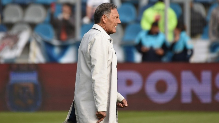 Miguel Russo, luego de la derrota ante Gimnasia en La Plata