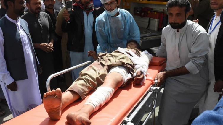 Al menos 50 muertos en un ataque suicida contra una procesión religiosa en Pakistán