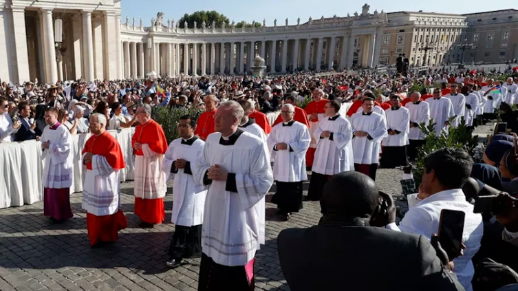 El papa Francisco presidió la ceremonia de ordenación de los nuevos 21 cardenales