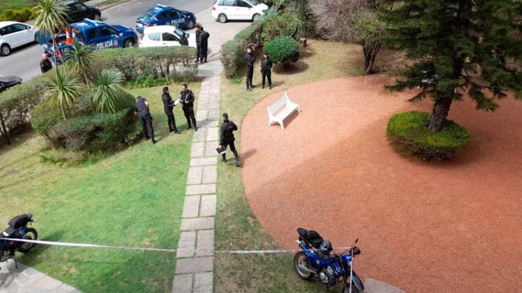 Un joven murió tras caer de una de las torres del Parque de la Locomotora