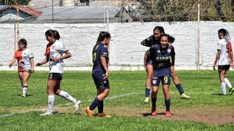 Las chicas de Unión golearon como visitante a Juventud Unida