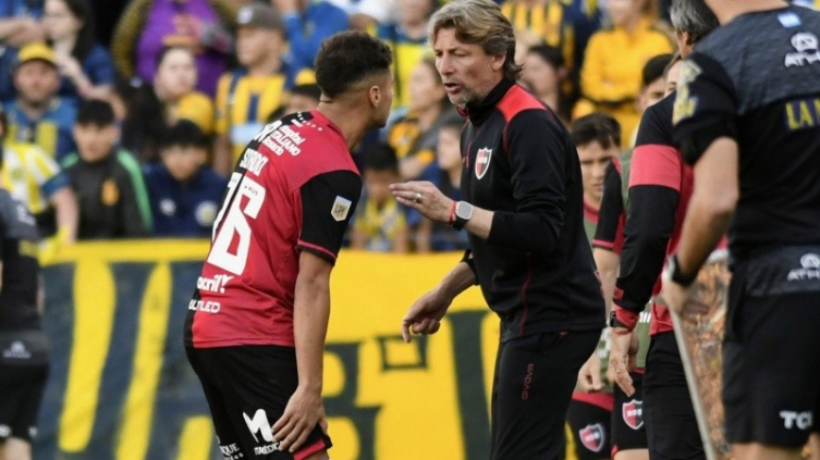 Newell ´s: Astore ratificó su apoyo a Heinze