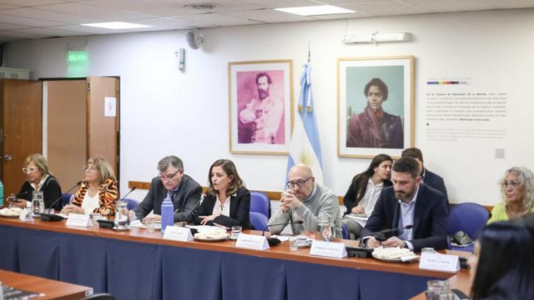 Retornaron al debate sobre la reducción de la jornada laboral