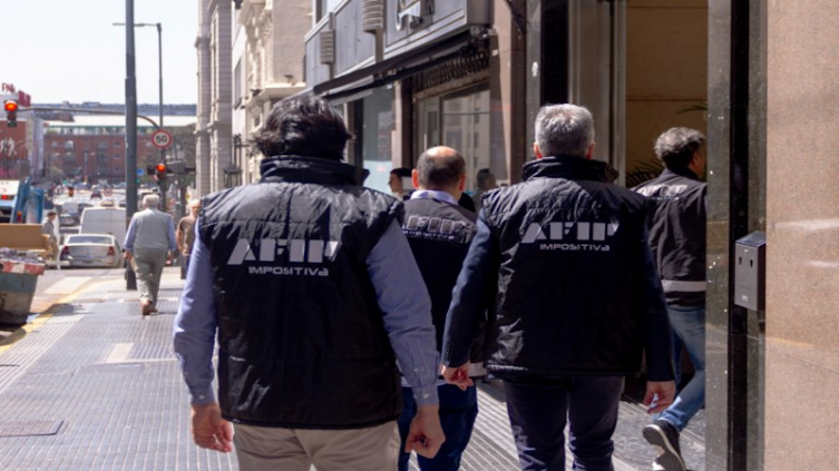 Se fiscalizaron operaciones bursátiles sospechosas por billones de pesos