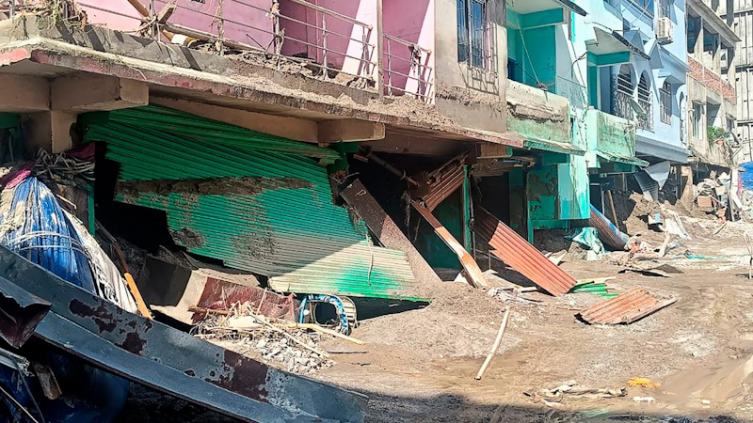 Desborde de un lago glaciar en India: al menos 56 muertos por inundación