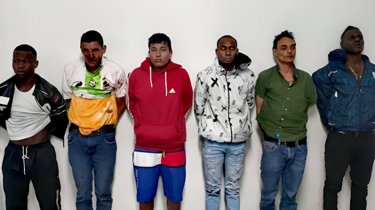Ecuador: matan a seis presos acusados de asesinar al candidato presidencial Villavicencio