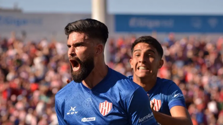 Unión obtuvo un triunfazo agónico ante Sarmiento