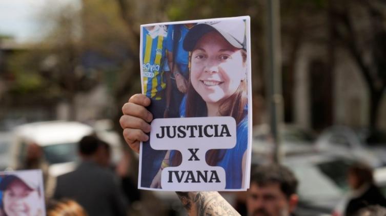 Por Ivana y por Mauro: marchas por los crímenes de la hincha de Central y el playero