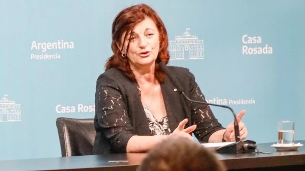 Kelly Olmos criticó a Milei por rechazar la reducción de la jornada de trabajo: 