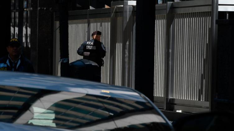 Detuvieron al autor de las amenazas de bomba a las embajadas de Estados Unidos e Israel