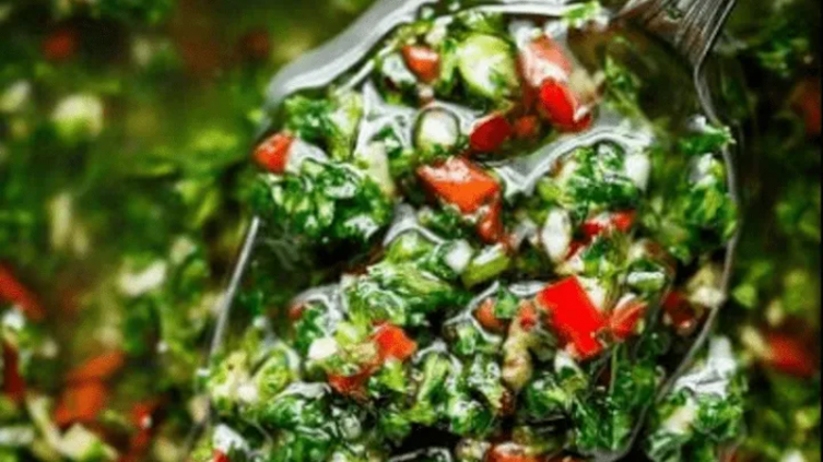 El chimichurri ideal para el asado