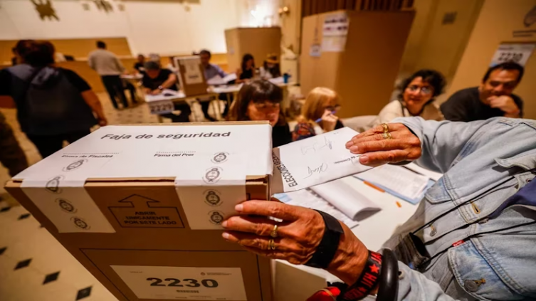Adelantan que habrá escasas diferencias entre el escrutinio provisional y el definitivo