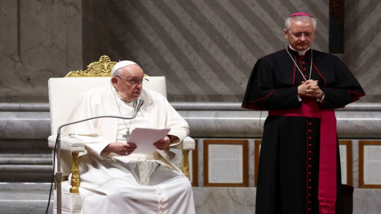 El Papa ordenó reabrir el caso de un notorio sacerdote acusado de abusos