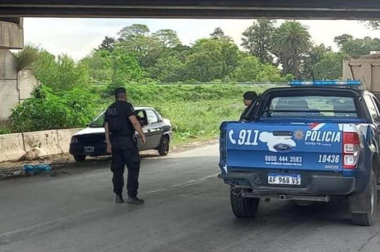 Dieron de alta al policía apuñalado en el abdomen