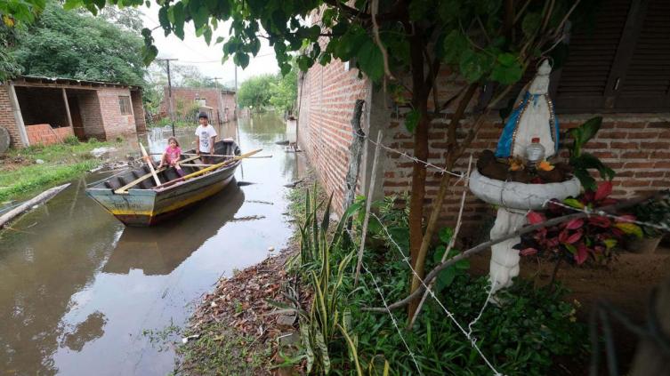 Con más de 1200 evacuados, Itatí es la localidad más afectada por las inundaciones