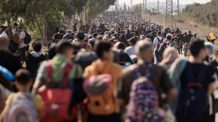 Israel amplió a siete horas el corredor de evacuación desde el norte de la Franja de Gaza