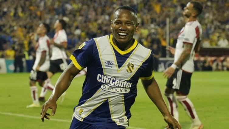 River perdió con Rosario Central y puede perder el liderazgo de la zona a falta de una fecha