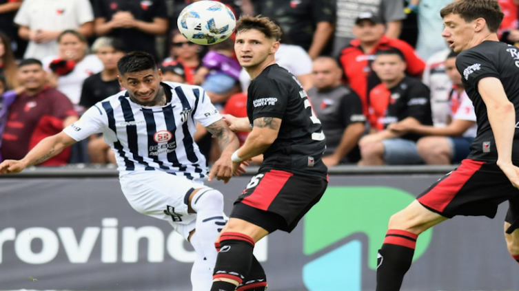 Conti fue un jugador clave en la defensa de Colón