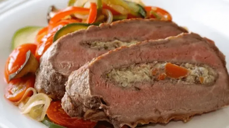Tapa de asado rellena