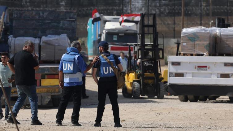 Israel autorizó la entrada diaria de dos camiones con combustible a la Franja de Gaza