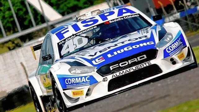 Ciarrocchi y Azar festejaron en el Top Race de Río Cuarto