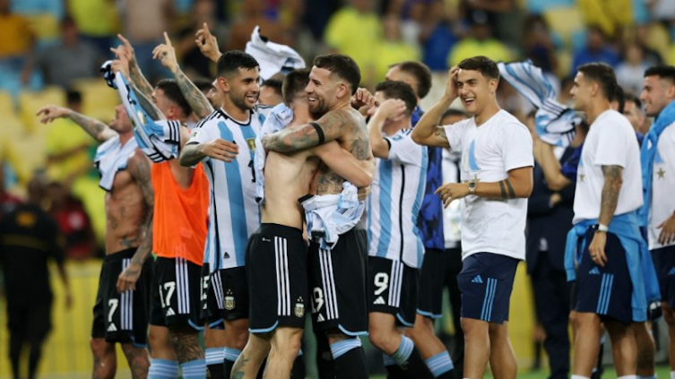 ¡Maracanazo argentino! En un clásico caliente por la represión policial Argentina derrotó a Brasil