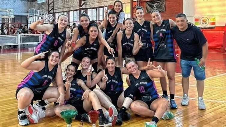 Básquet: Alma Juniors ganó la Copa Paraná femenina