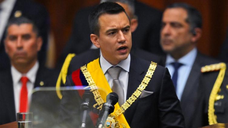 Noboa asumió como presidente y admite que Ecuador atraviesa 