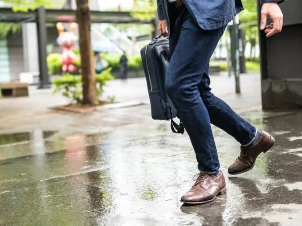 Trucos caseros: cómo arreglar el cuero sintético de tus zapatos