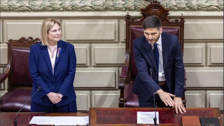 Pullaro asumió como gobernador: “Vamos a ser un gobierno de acción”