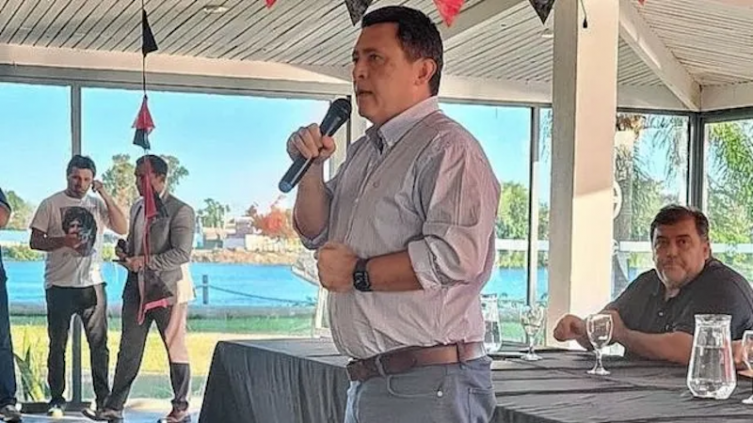Abraham busca reconquistar la relación con el socio de Colón