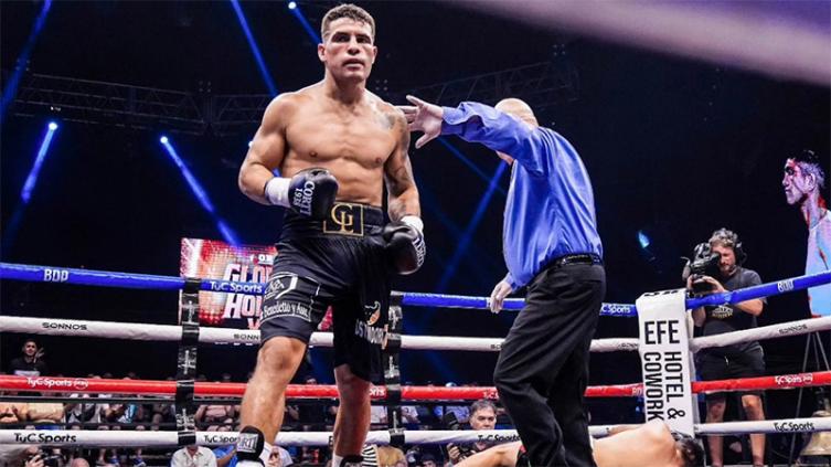 Espectacular triunfo por KO en el Luna Park: el argentino Lemos ganó el combate en 34 segundos