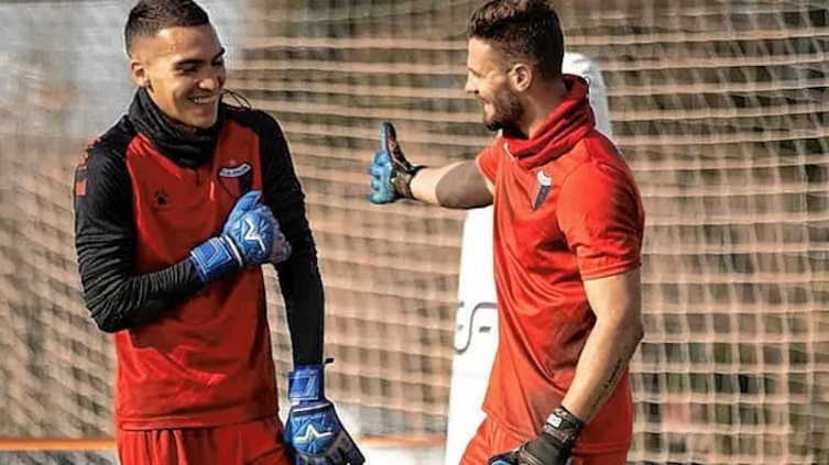 Colón obligado a incorporar un arquero