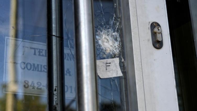Atacaron a tiros el frente de la comisaría 19ª y dejaron una nota intimidatoria