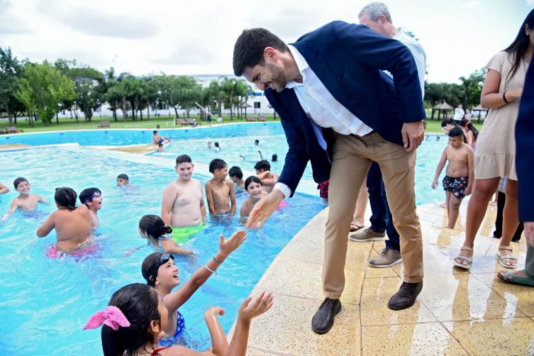 Pullaro puso en marcha las Escuelas de Verano para 34 mil chicos de la provincia