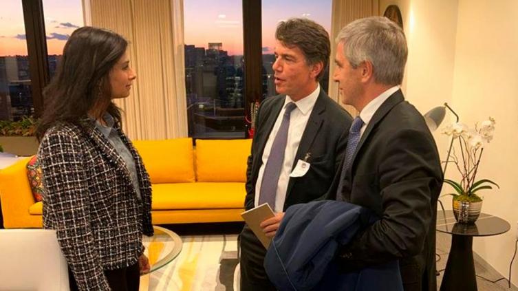 Caputo y Posse recibirán a la misión del FMI para renegociar las metas